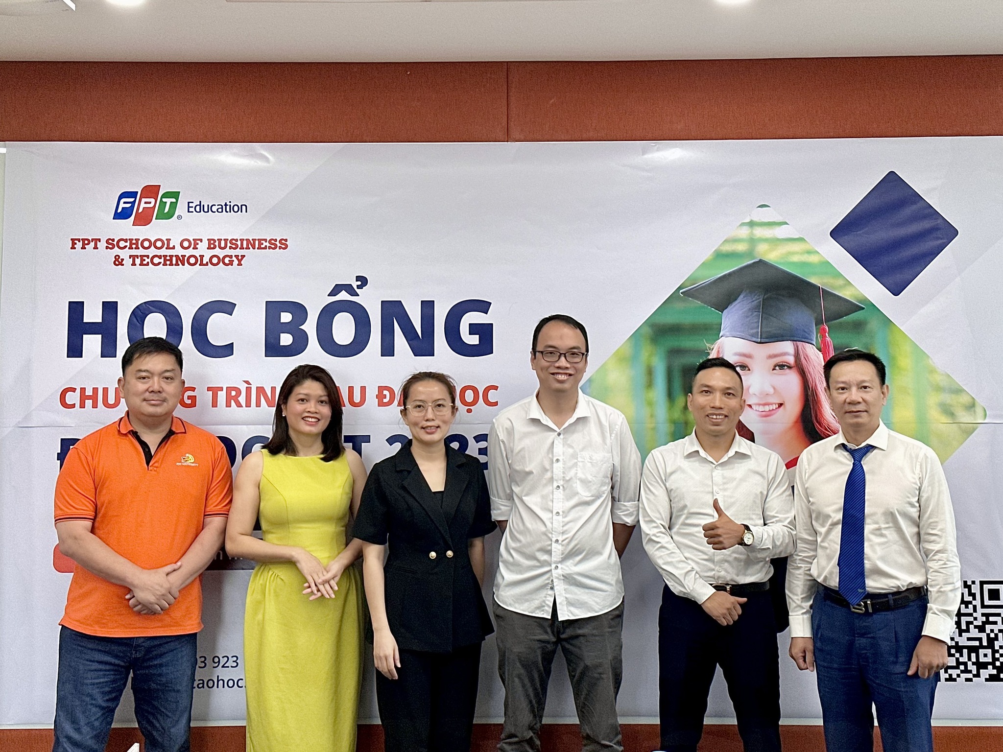 hoc-bong-mba-2025